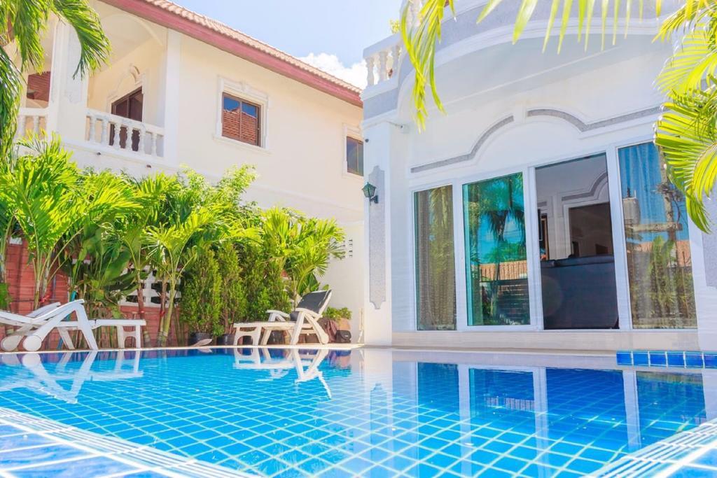 Ratana Villa - Pattaya Holiday House Walking Street 7 Bedrooms Экстерьер фото